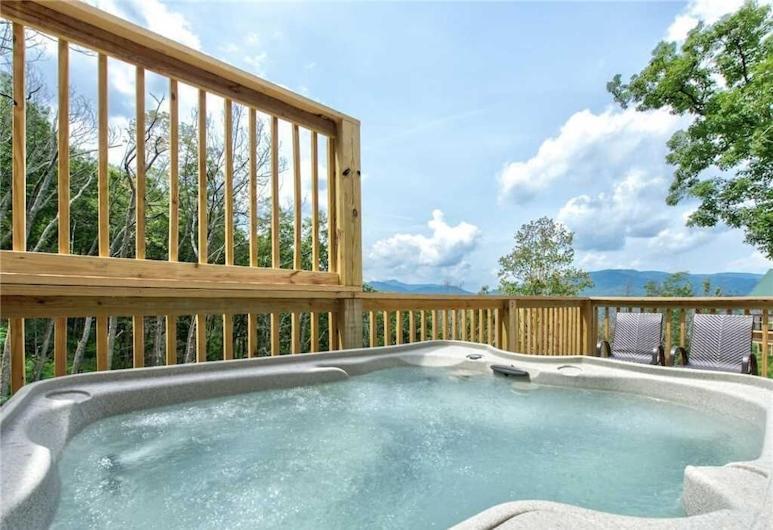 Walnut Ridge Cabin. Sleeps 7-11! Hot Tub, Pool Table, Minutes To Downtown Gatlinburg! 外观 照片