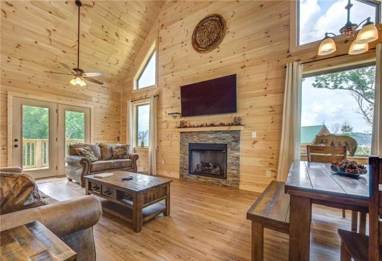 Walnut Ridge Cabin. Sleeps 7-11! Hot Tub, Pool Table, Minutes To Downtown Gatlinburg! 外观 照片